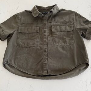 Madewell Olive Green Button-Up Cropped Shirt-small